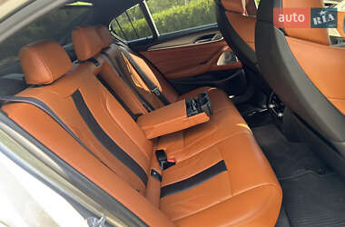 Седан BMW M5 2020 в 