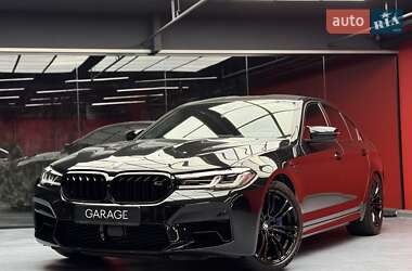 Седан BMW M5 2019 в 