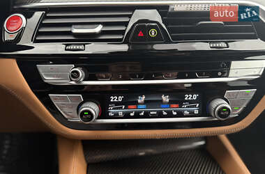 Седан BMW M5 2020 в 