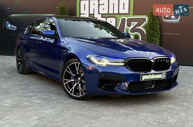 Седан BMW M5 2019 в 