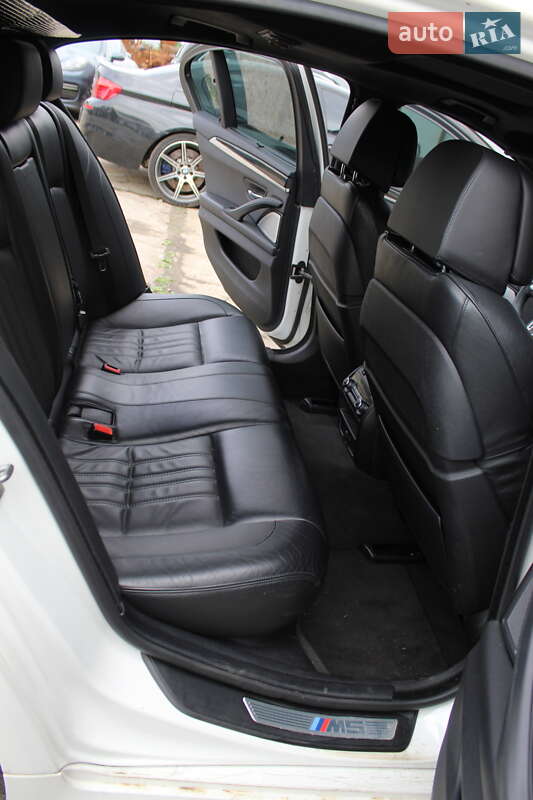Седан BMW M5 2014 в Киеве
