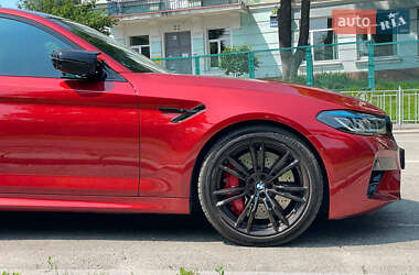 Седан BMW M5 2022 в 