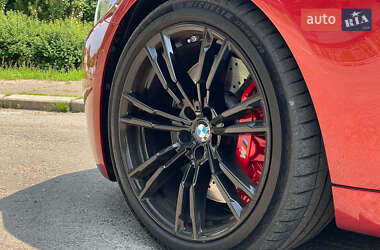 Седан BMW M5 2022 в 