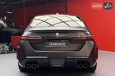 Седан BMW M5 2025 в 