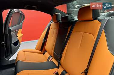 Седан BMW M5 2025 в 