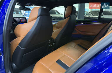 Седан BMW M5 2020 в 