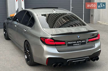 Седан BMW M5 2019 в 