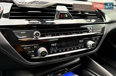 Седан BMW M5 2019 в 