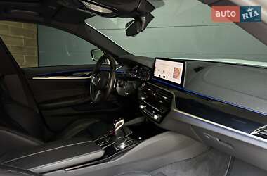 Седан BMW M5 2023 в 