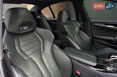 Седан BMW M5 2023 в 