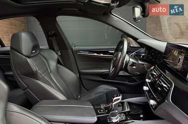 Седан BMW M5 2023 в 
