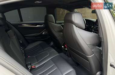 Седан BMW M5 2023 в 