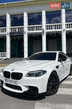 Седан BMW M5 2013 в 