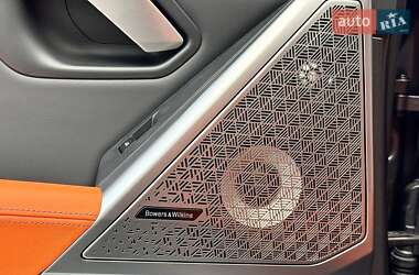 Седан BMW M5 2025 в 