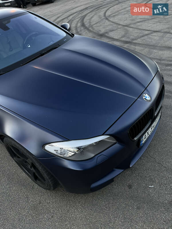 Седан BMW M5 2012 в Києві