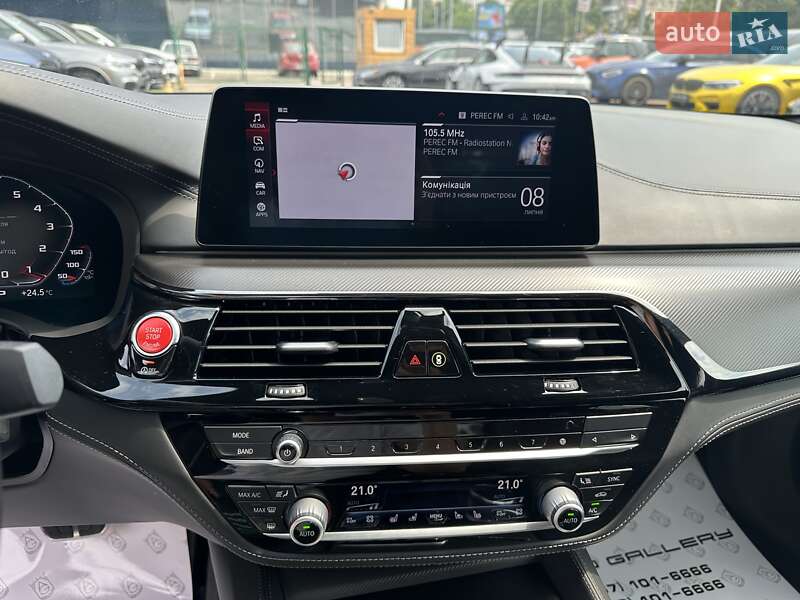 Седан BMW M5 2020 в Киеве