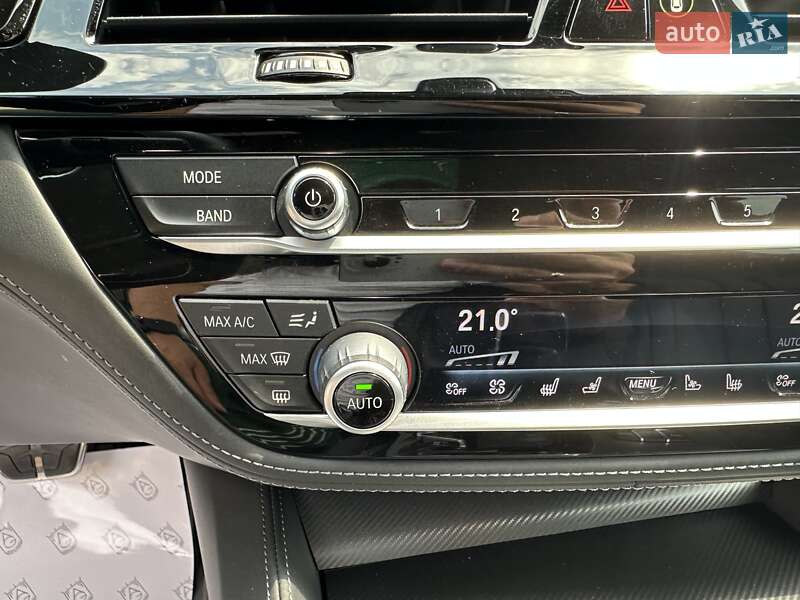 Седан BMW M5 2020 в Киеве