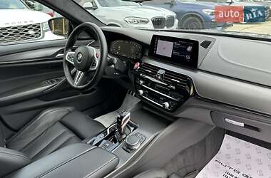 Седан BMW M5 2020 в 