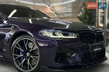 Седан BMW M5 2023 в 