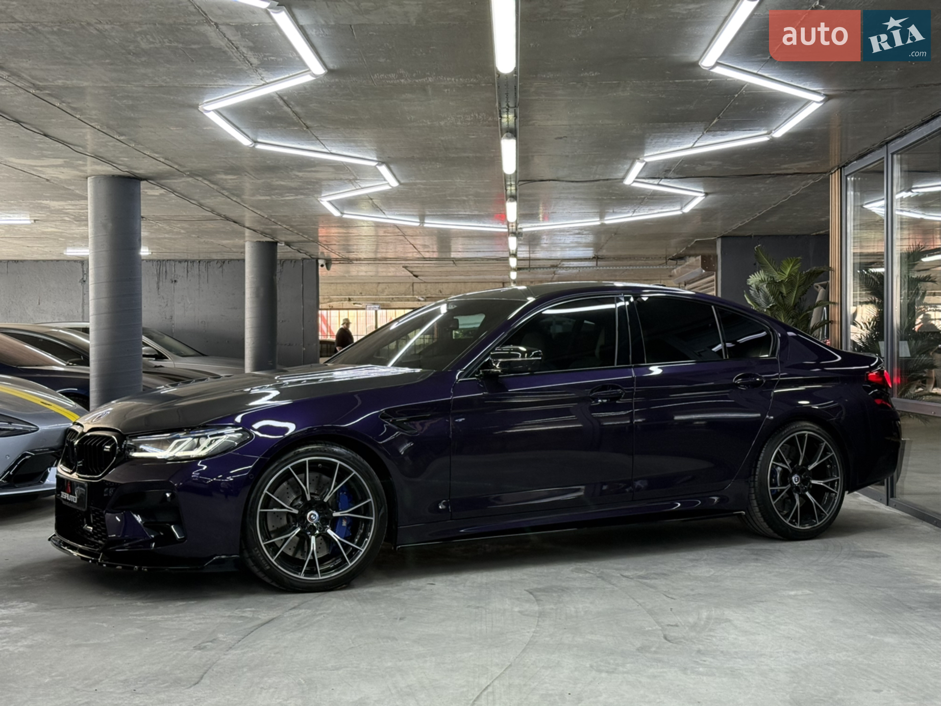 2023 BMW M5 - мініатюра 6