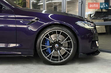 Седан BMW M5 2023 в 
