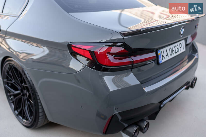 Седан BMW M5 2019 в Киеве