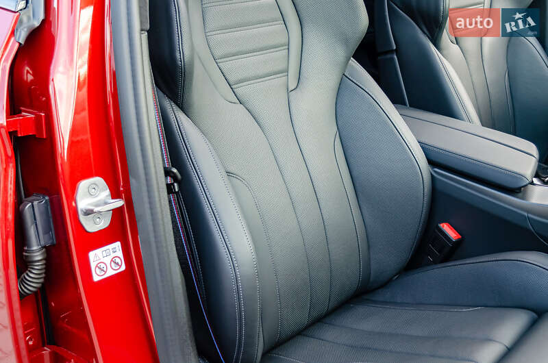 Седан BMW M5 2020 в Киеве