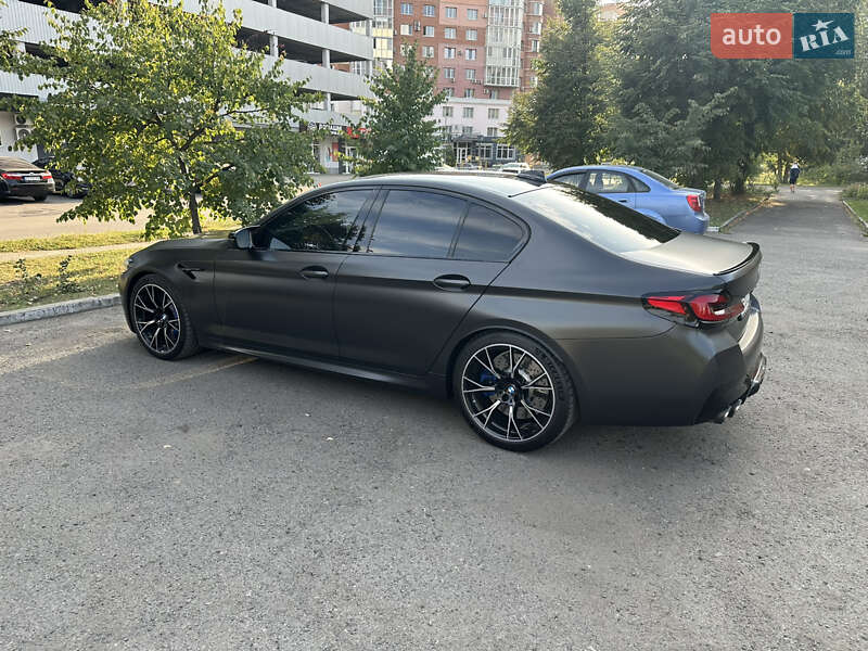 Седан BMW M5 2023 в Полтаве