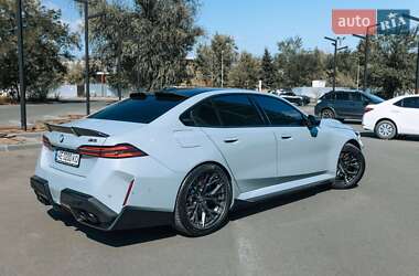 Седан BMW M5 2025 в 