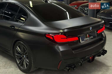 Седан BMW M5 2018 в 