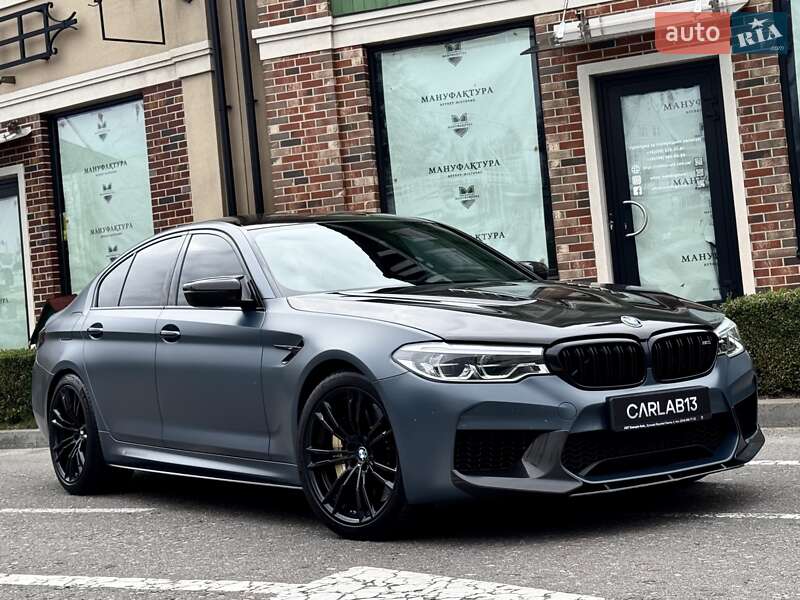 Седан BMW M5 2018 в Киеве