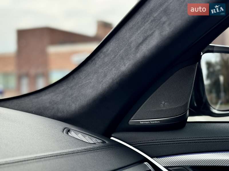 Седан BMW M5 2018 в Киеве