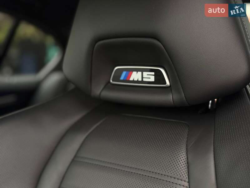 Седан BMW M5 2022 в Одессе