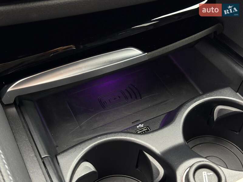 Седан BMW M5 2022 в Одессе