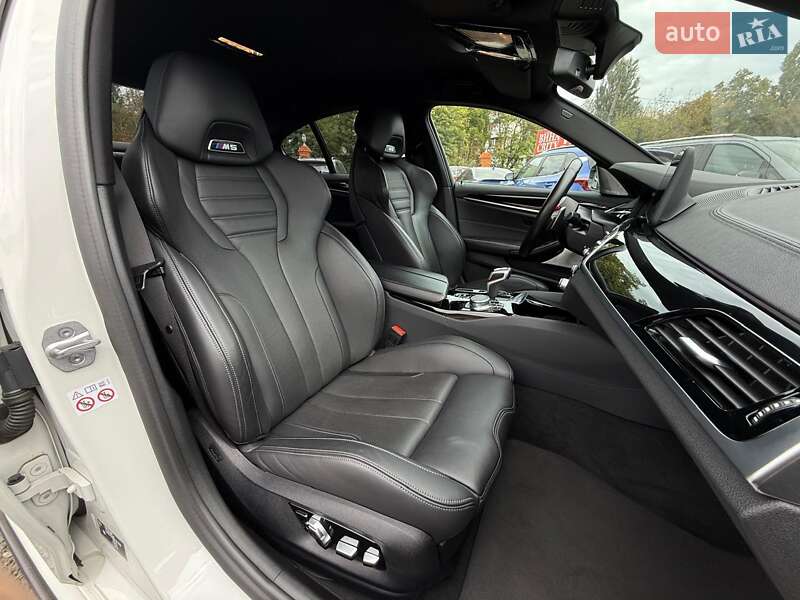 Седан BMW M5 2022 в Одессе