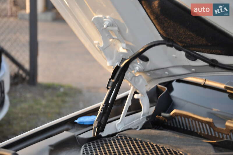 Седан BMW M5 2022 в Одессе