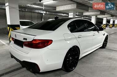 Седан BMW M5 2019 в 