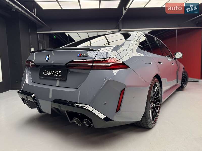 Седан BMW M5 2025 в Киеве фото 13 Седан BMW M5 2025 в Киеве