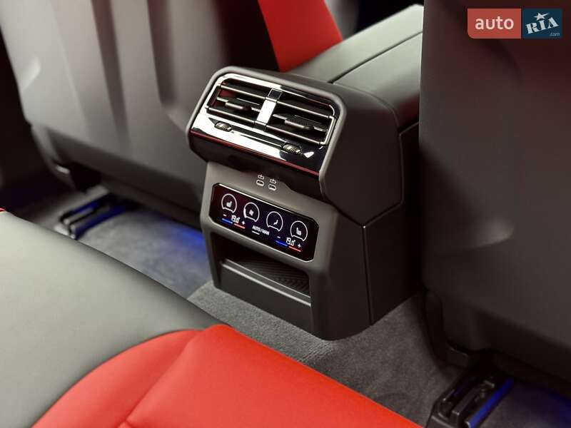 Седан BMW M5 2025 в Киеве фото 51 Седан BMW M5 2025 в Киеве