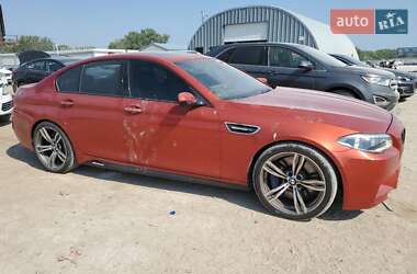 Седан BMW M5 2014 в 
