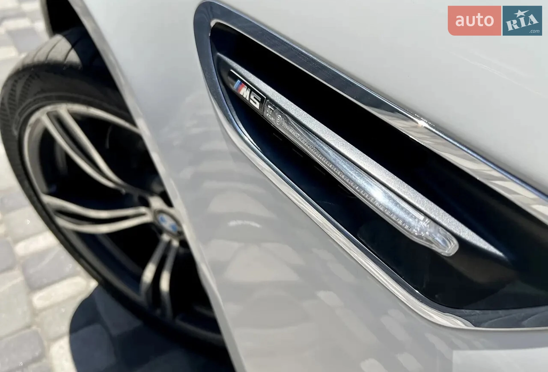 2014 BMW M5 - мініатюра 16