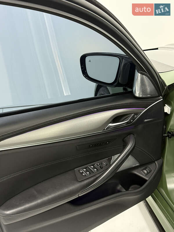 Седан BMW M5 2020 в Одессе