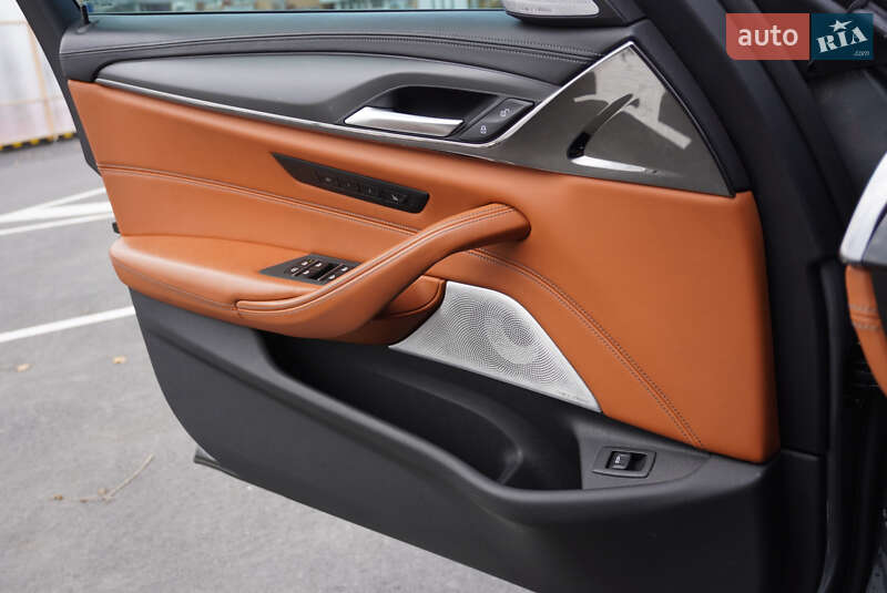 Седан BMW M5 2022 в Виннице фото 42 Седан BMW M5 2022 в Виннице