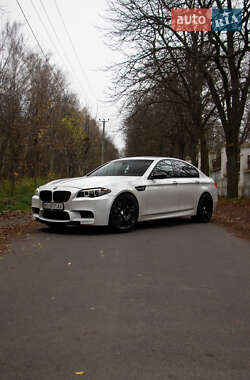 Седан BMW M5 2012 в Виннице