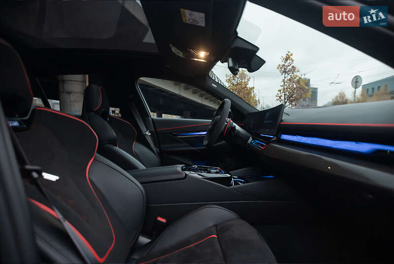 Седан BMW M5 2025 в Киеве фото 30 Седан BMW M5 2025 в Киеве