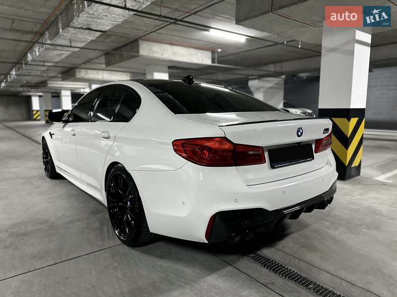 Седан BMW M5 2019 в Днепре