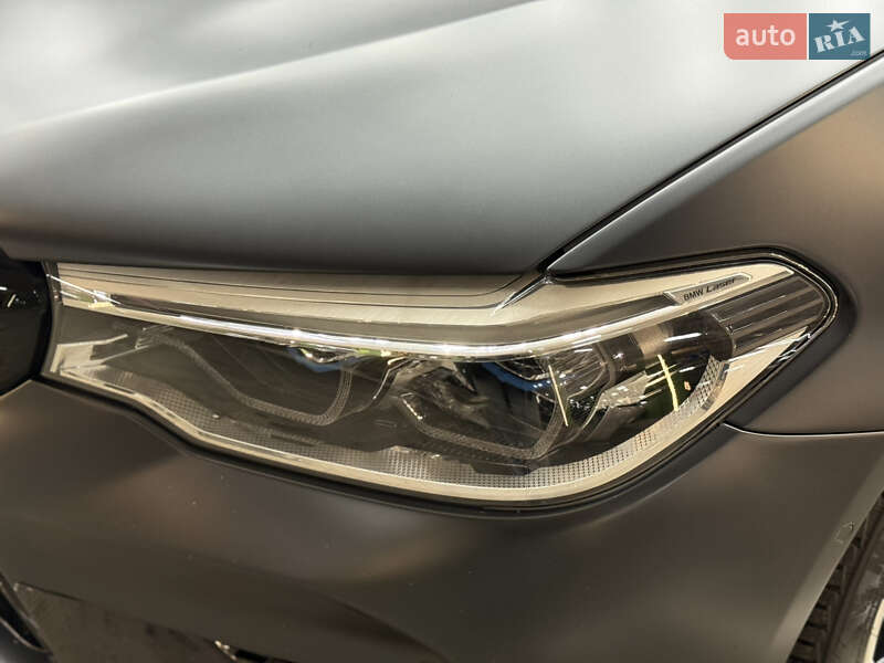 Седан BMW M5 2019 в Киеве