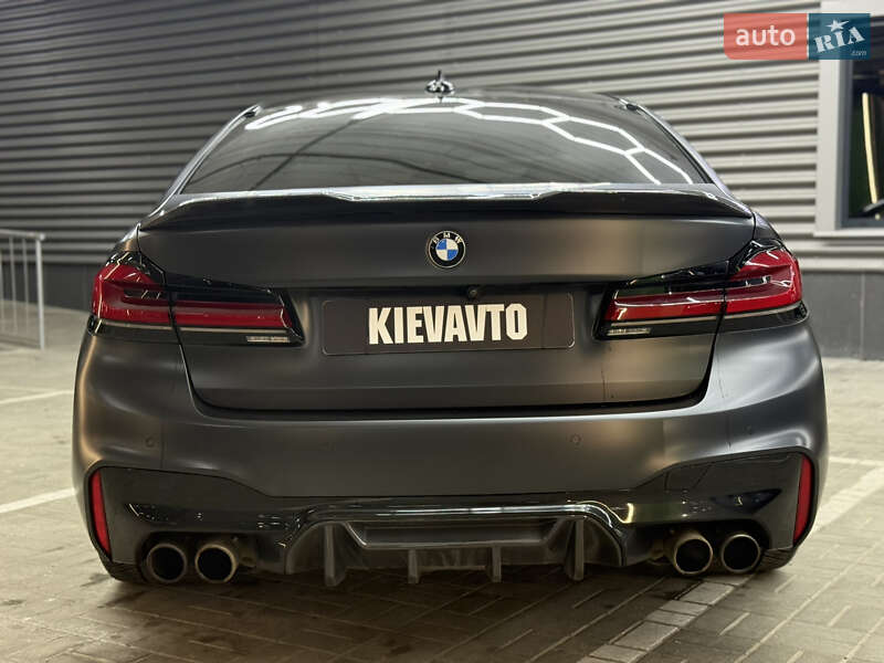 Седан BMW M5 2019 в Киеве