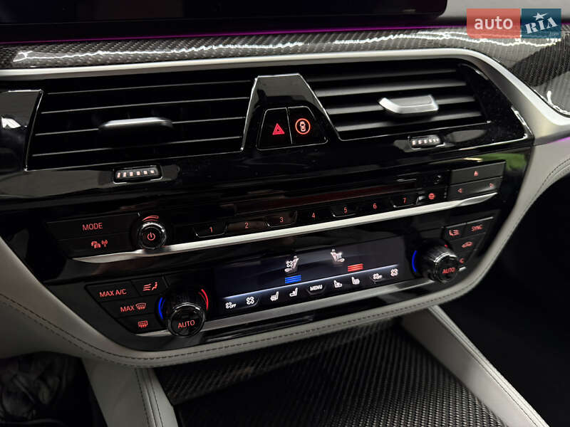 Седан BMW M5 2019 в Киеве