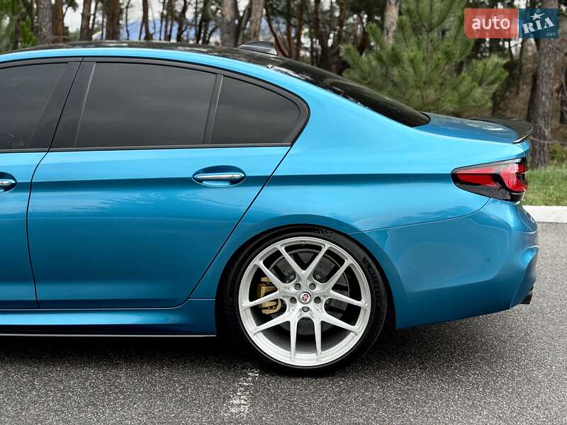 Седан BMW M5 2018 в Києві